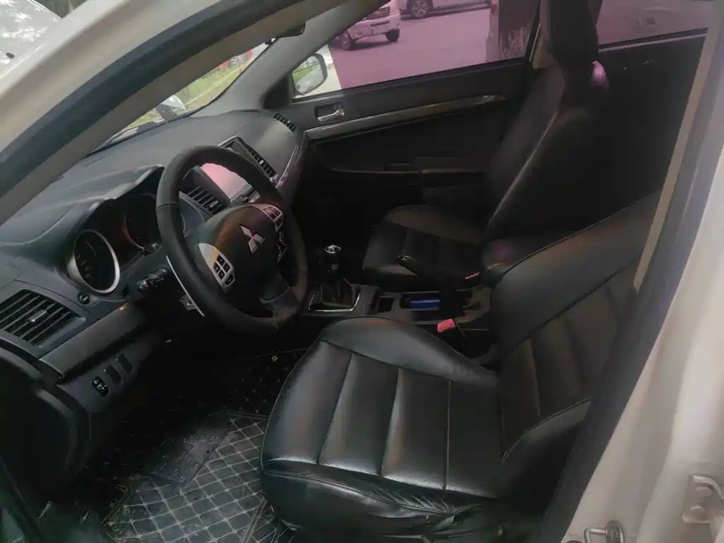 Mitsubishi Lancer EX — миниатюра 16