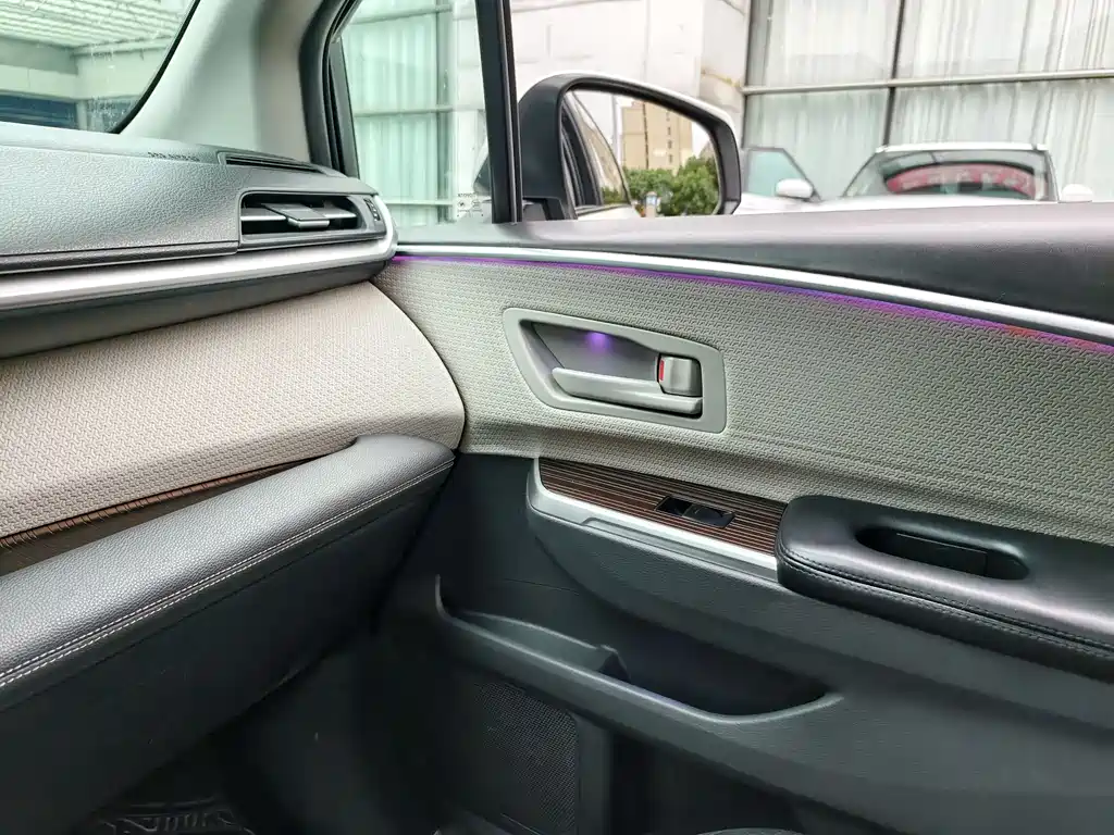 Toyota Sienna — фотографии объявления, Фото 14