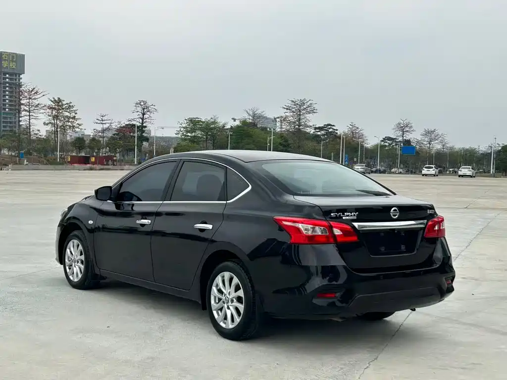 NISSAN XUAN YI
