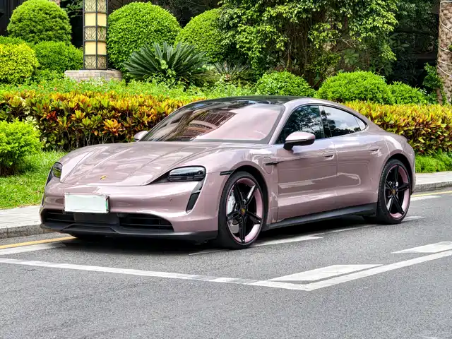 Porsche Taycan