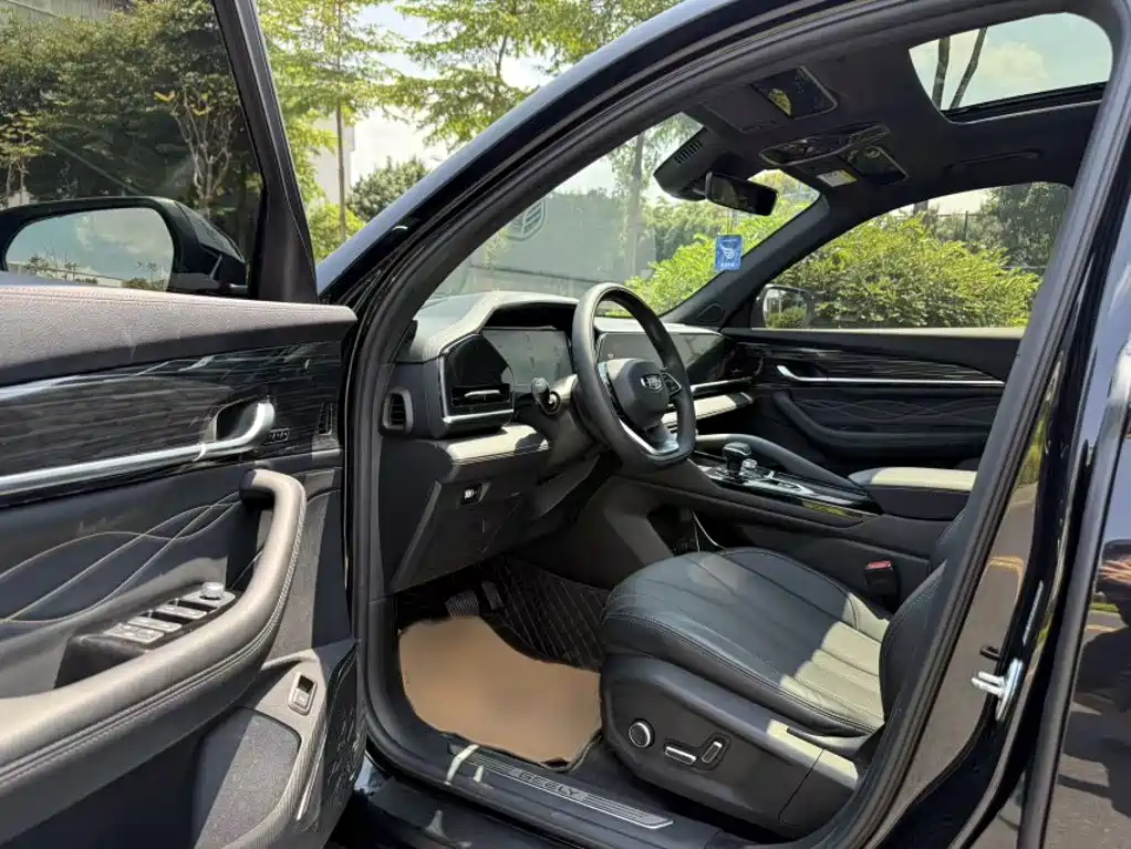 Geely Xingyue L — миниатюра 13