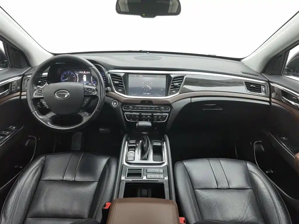 GAC GS8 2017 320T Luxury Smart Connect （ мест）