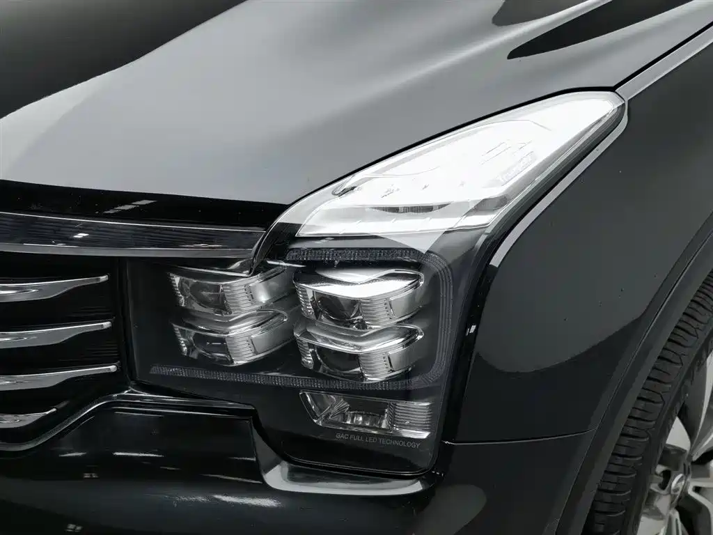 GAC GS8 2017 320T Luxury Smart Connect （ мест）