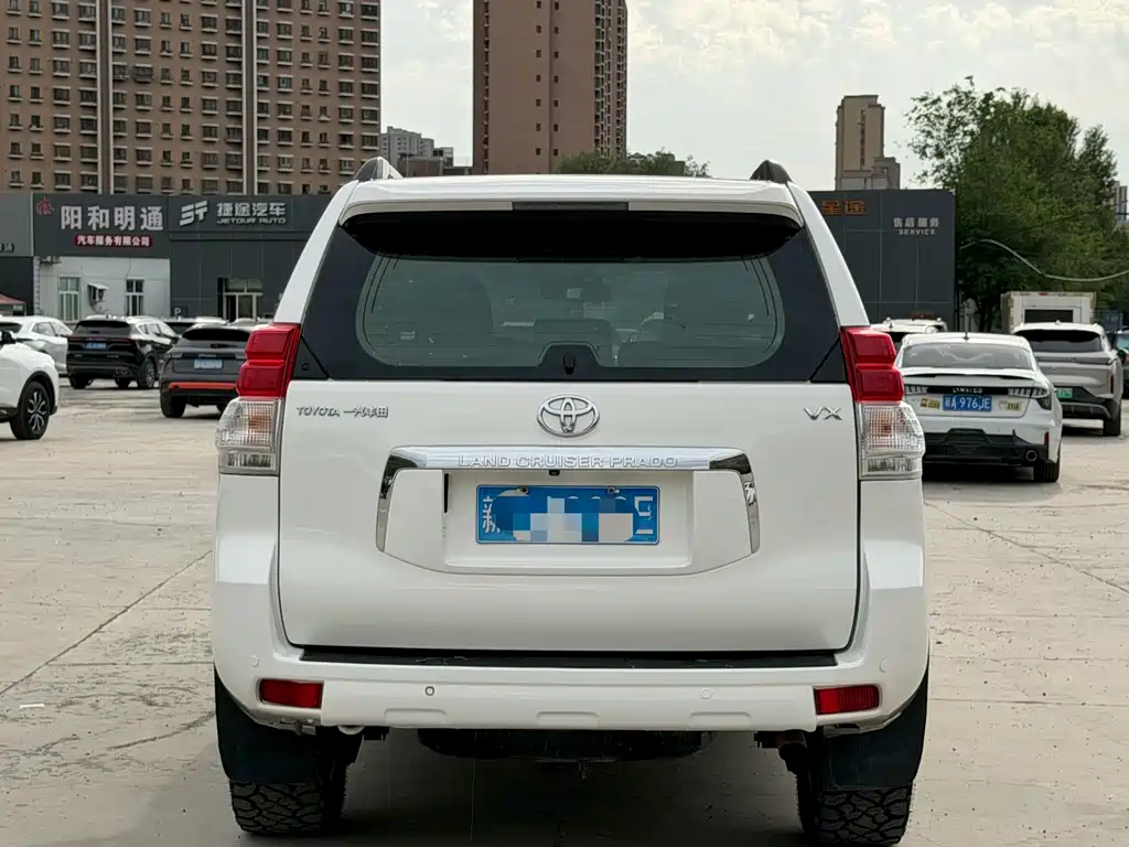 Toyota Land Cruiser Prado 2010 4.0L AT VX NAVI