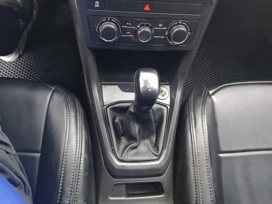 Volkswagen T-Cross — миниатюра 16