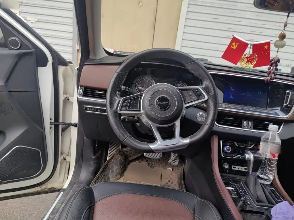 Zotye T600 Coupe — миниатюра 11