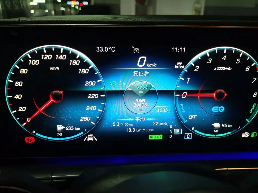 Mercedes-Benz GLE New Energy — миниатюра 12