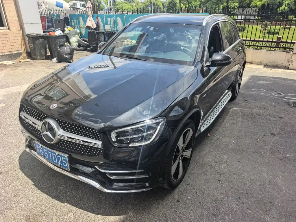 Mercedes-Benz GLC 2023