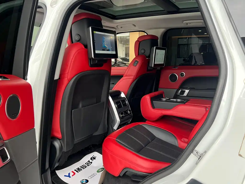 Land Rover Range Rover Sport 2020 3.0 L6 HSE DYNAMIC