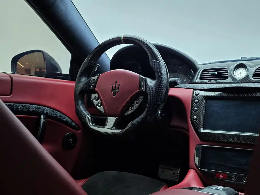 Maserati GranTurismo — миниатюра 18