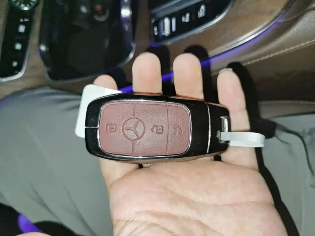 Mercedes-Benz E-Class New Energy — миниатюра 9