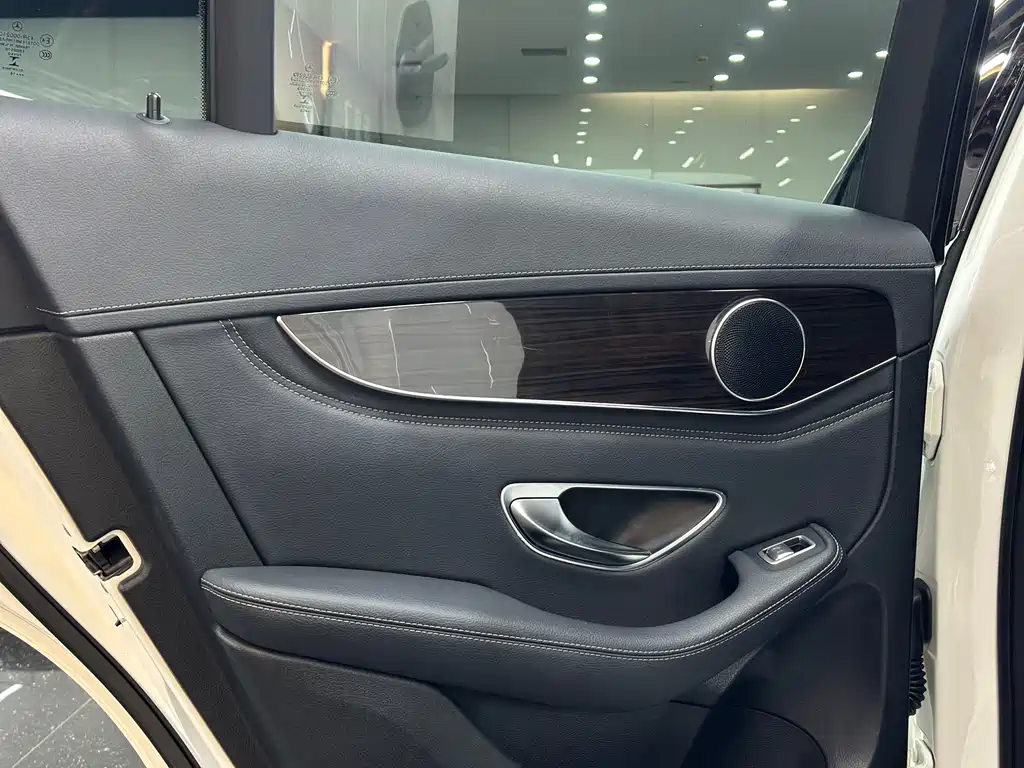 Mercedes-Benz GLC 2016 GLC 260 4MATIC