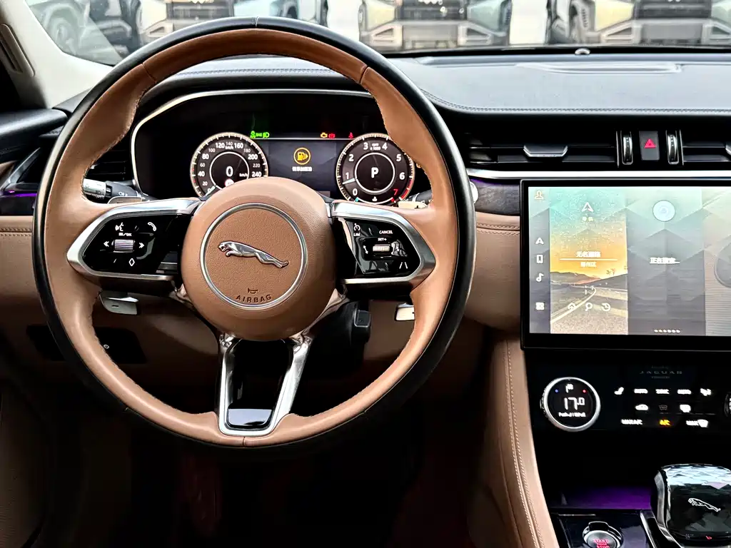 Jaguar XFL 2023 XFL 2.0T P250 Premium Luxury