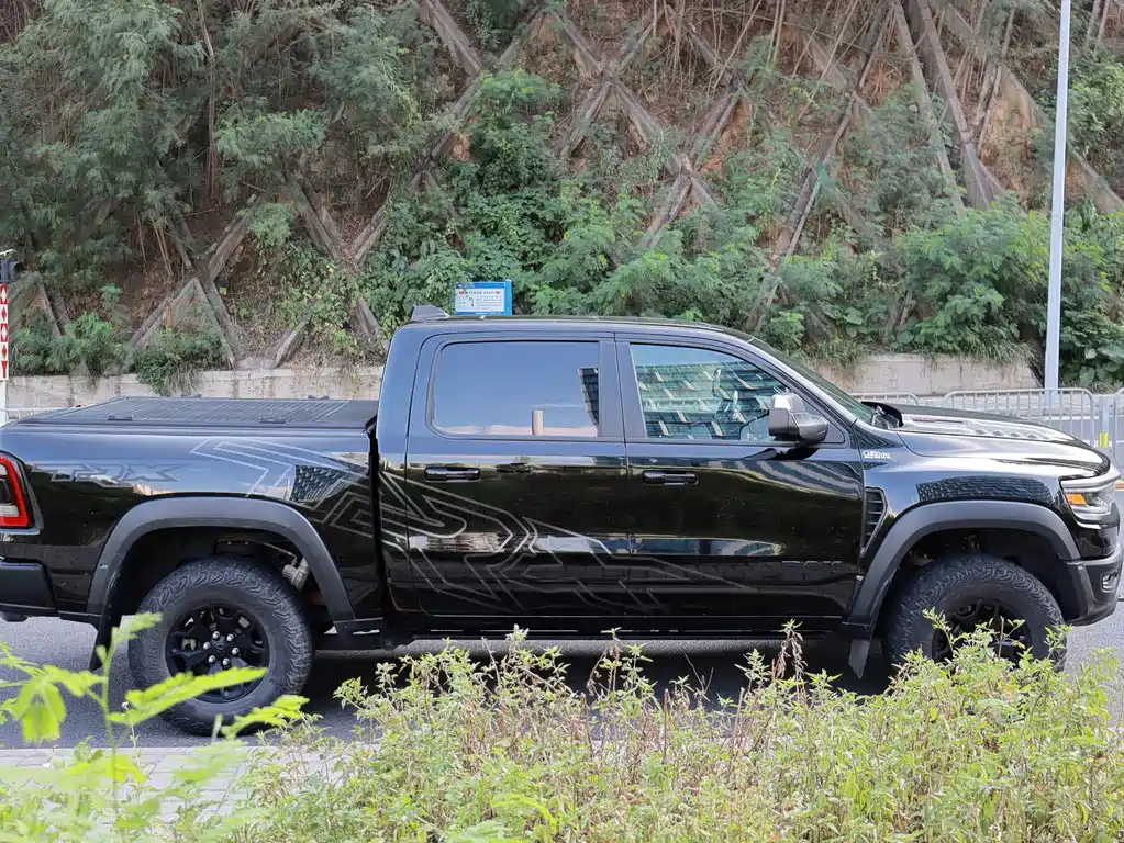 RAM Ram Trucks — миниатюра 14