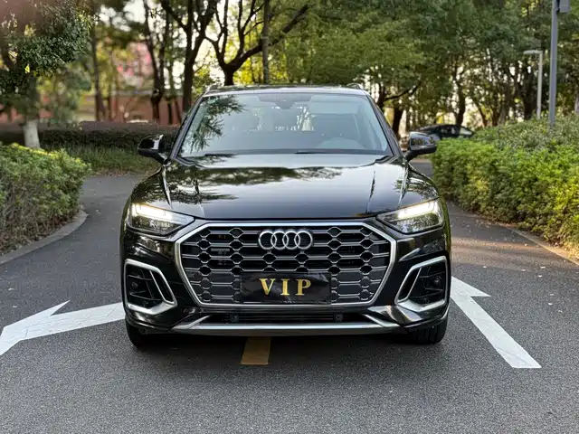 AUDI  Q5L