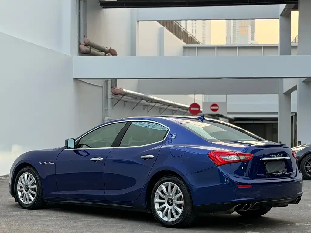 MASERATI GHIBLI
