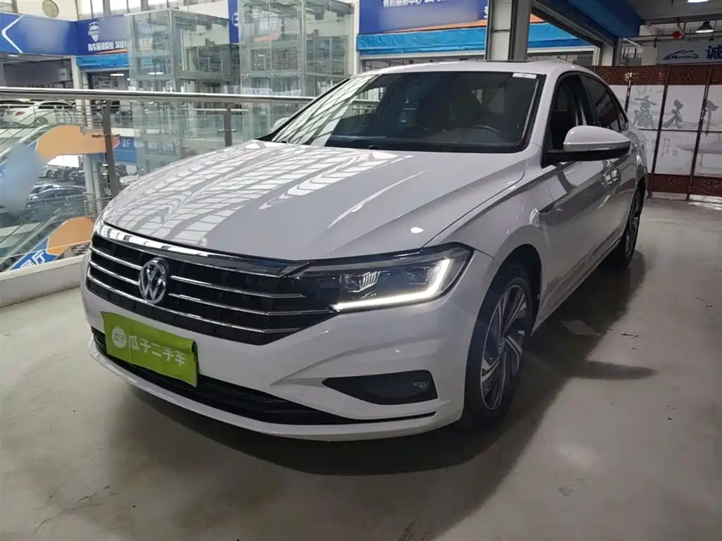 Volkswagen Sagitar 2021