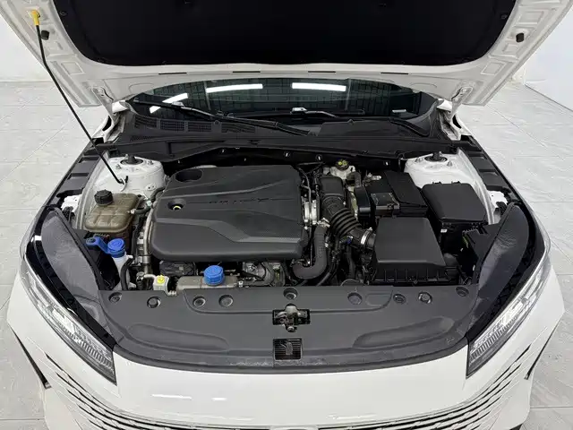 Changan Yida — миниатюра 10