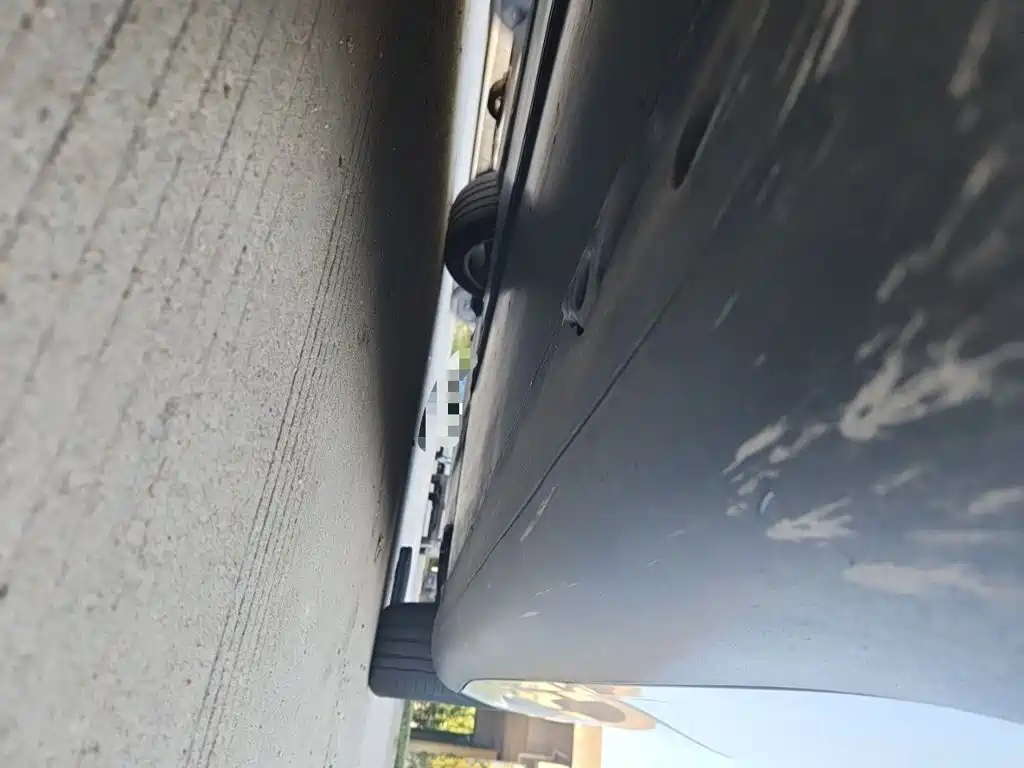 Tesla Model Y — миниатюра 18