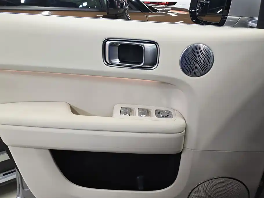 Li Auto Li L6 — миниатюра 7