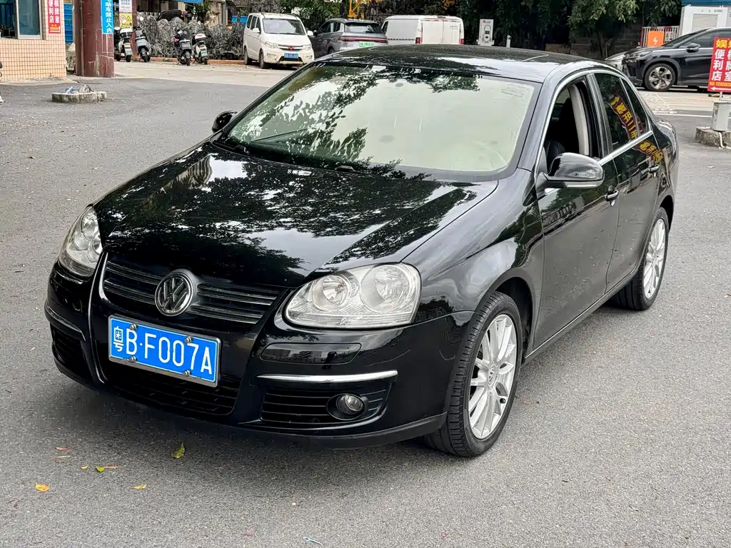 Купить Volkswagen Sagitar