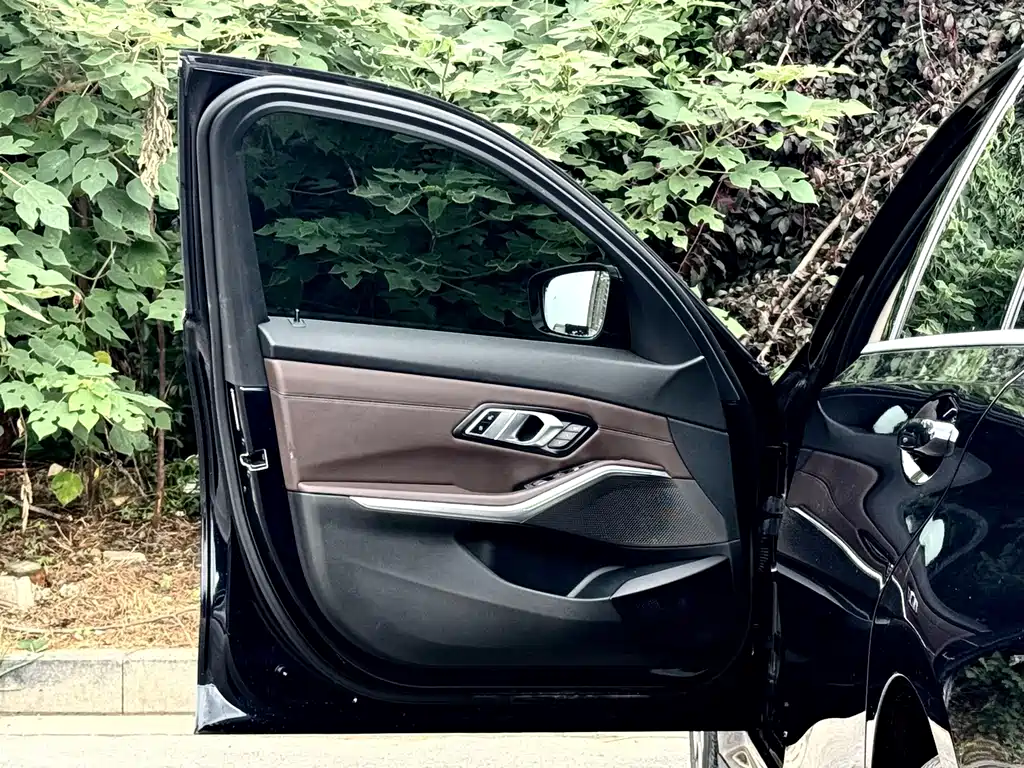 BMW i3 2024 eDrive 35 L