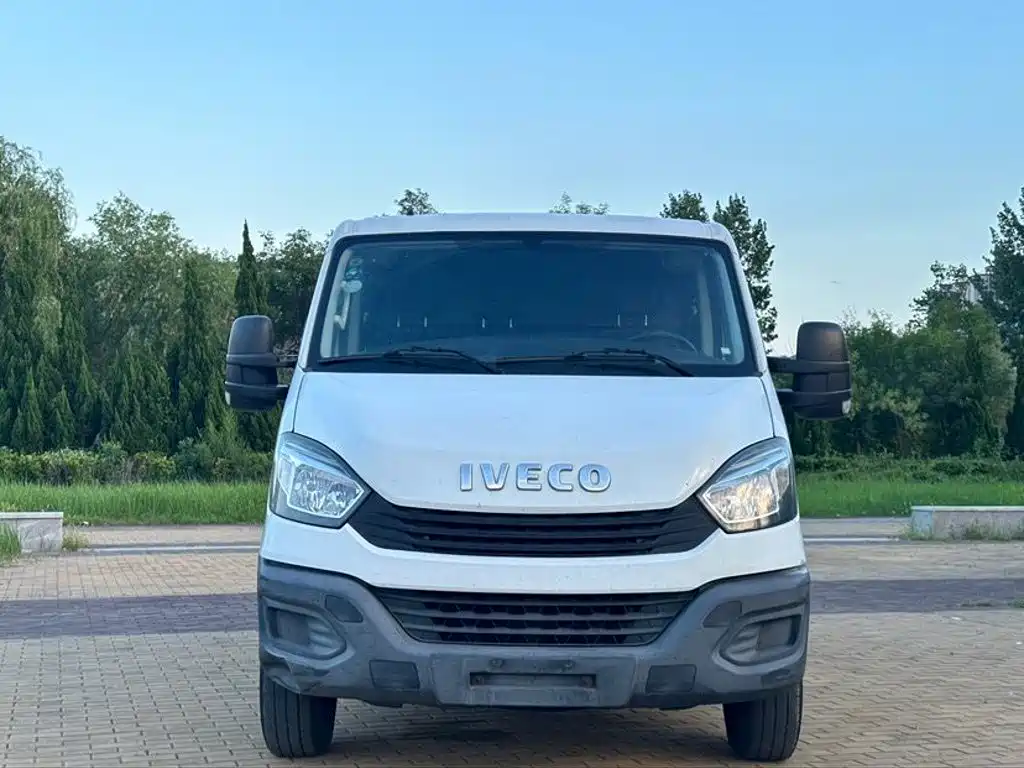 IVECO Ousheng — миниатюра 2
