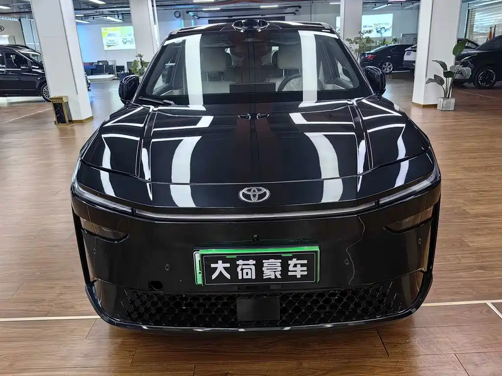 Toyota bZ3X - фото 2