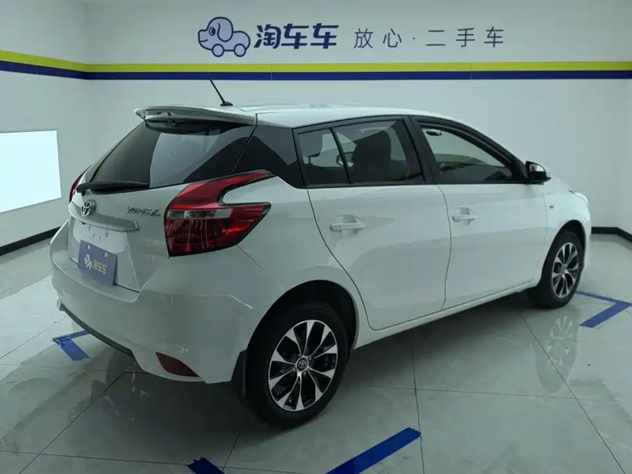 Toyota Yaris L — миниатюра 3
