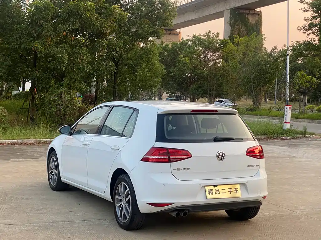Volkswagen Golf — миниатюра 9