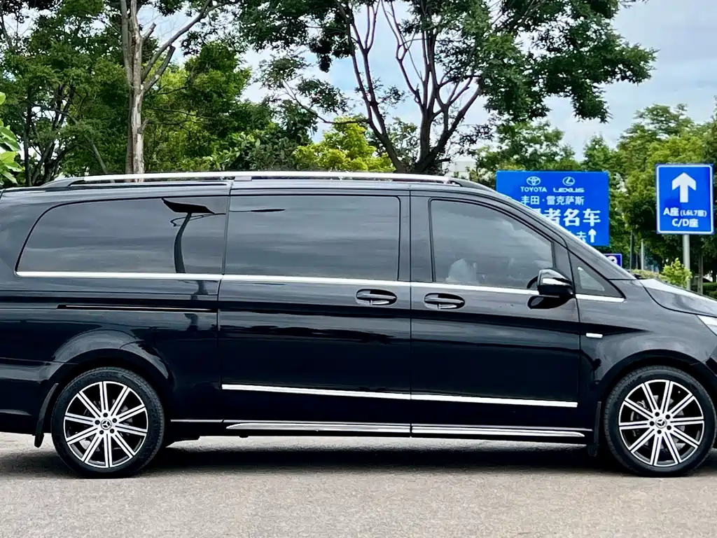 Mercedes-Benz V-Class V 2022 V 260 L Luxury