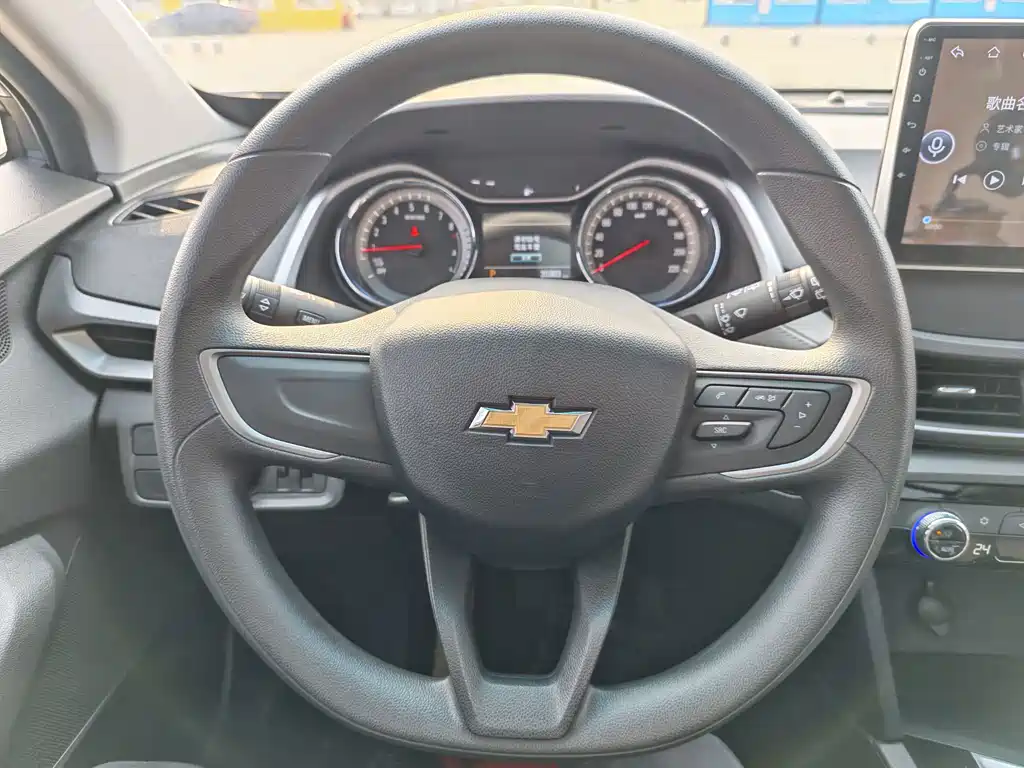 Chevrolet Volando — миниатюра 15