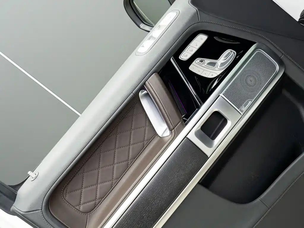Mercedes-Benz G-Class — миниатюра 8