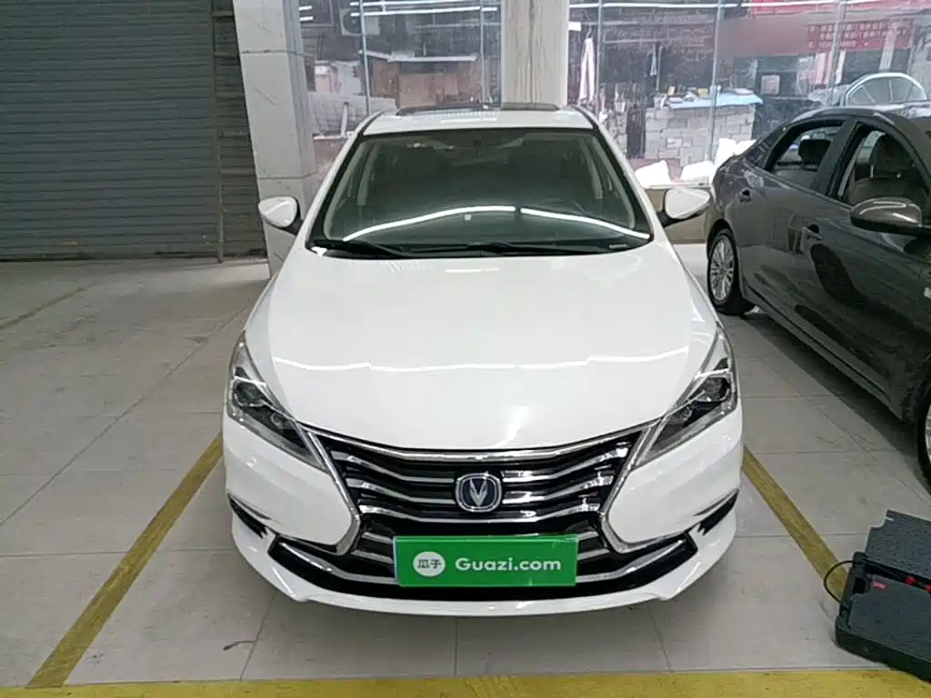 Changan Eado DT — миниатюра 3