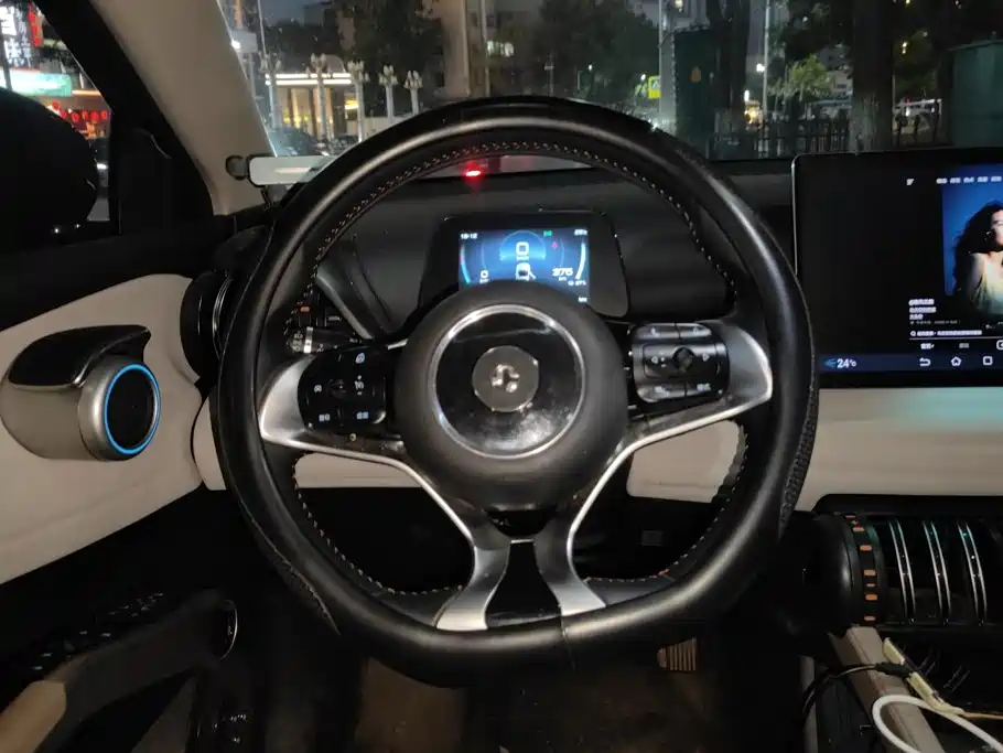 BYD Yuan Plus — миниатюра 15