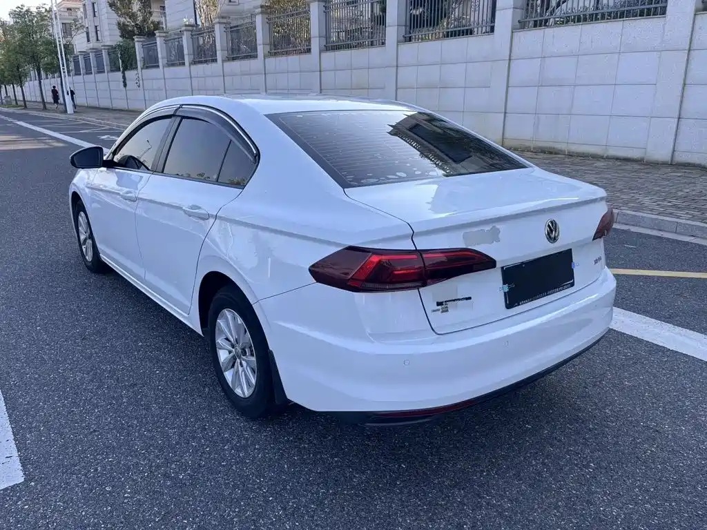 Volkswagen Bora — миниатюра 7