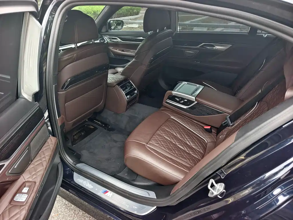 BMW 7 Series 7 2019 740Li Lead M Sport