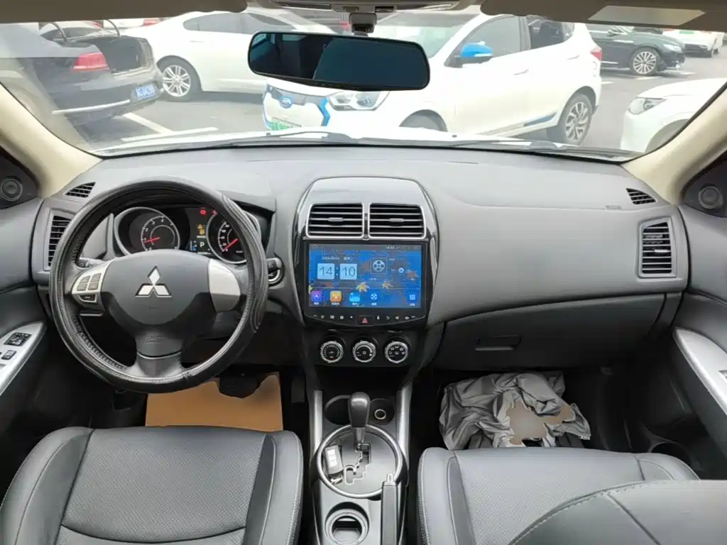 Mitsubishi ASX — миниатюра 10