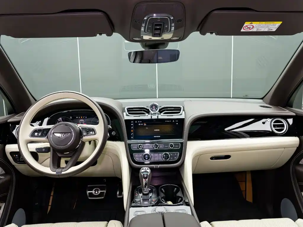 Bentley Bentayga PHEV — миниатюра 15
