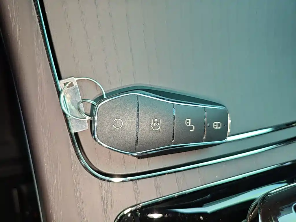 BYD Han 2025 EV Smart Drive 701KM Flagship
