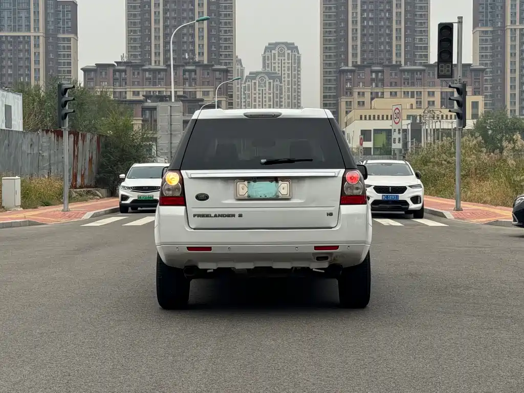 Land Rover Freelander 2 — миниатюра 8