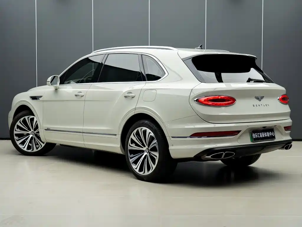 Bentley Bentayga PHEV — миниатюра 5