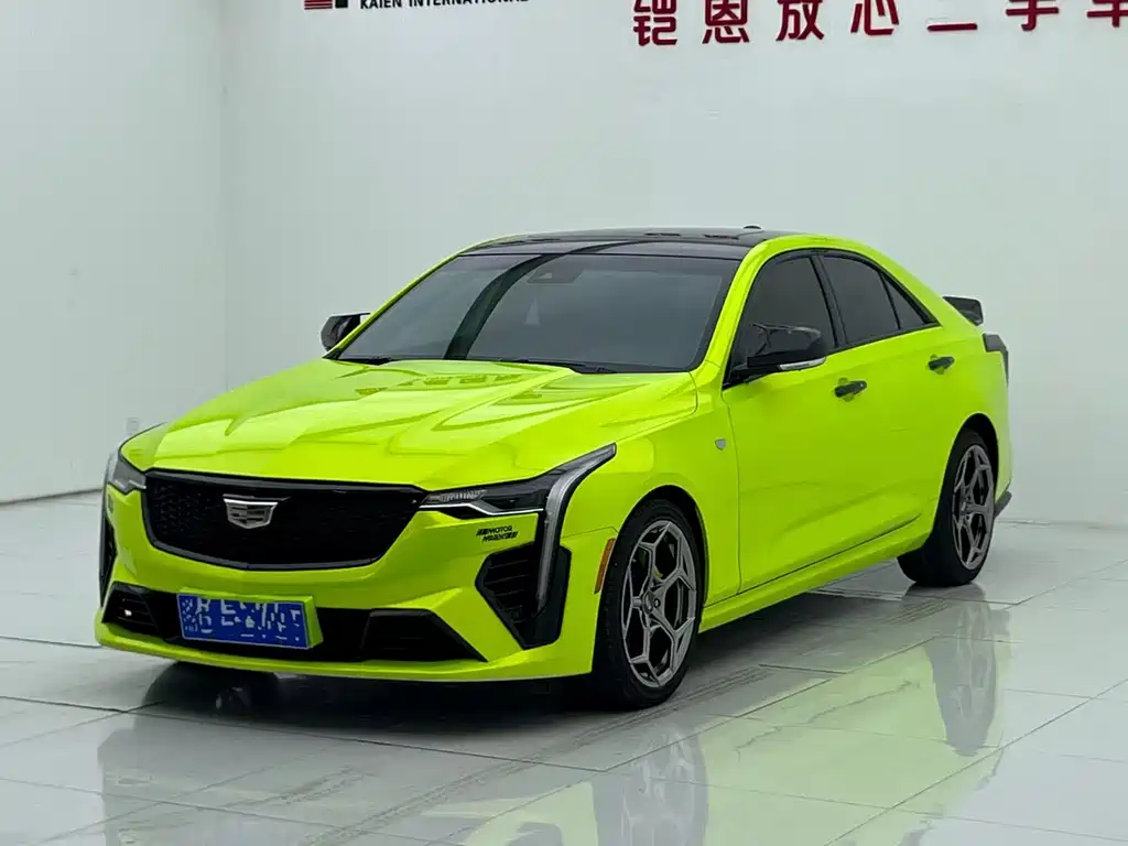 Cadillac CT4 2022