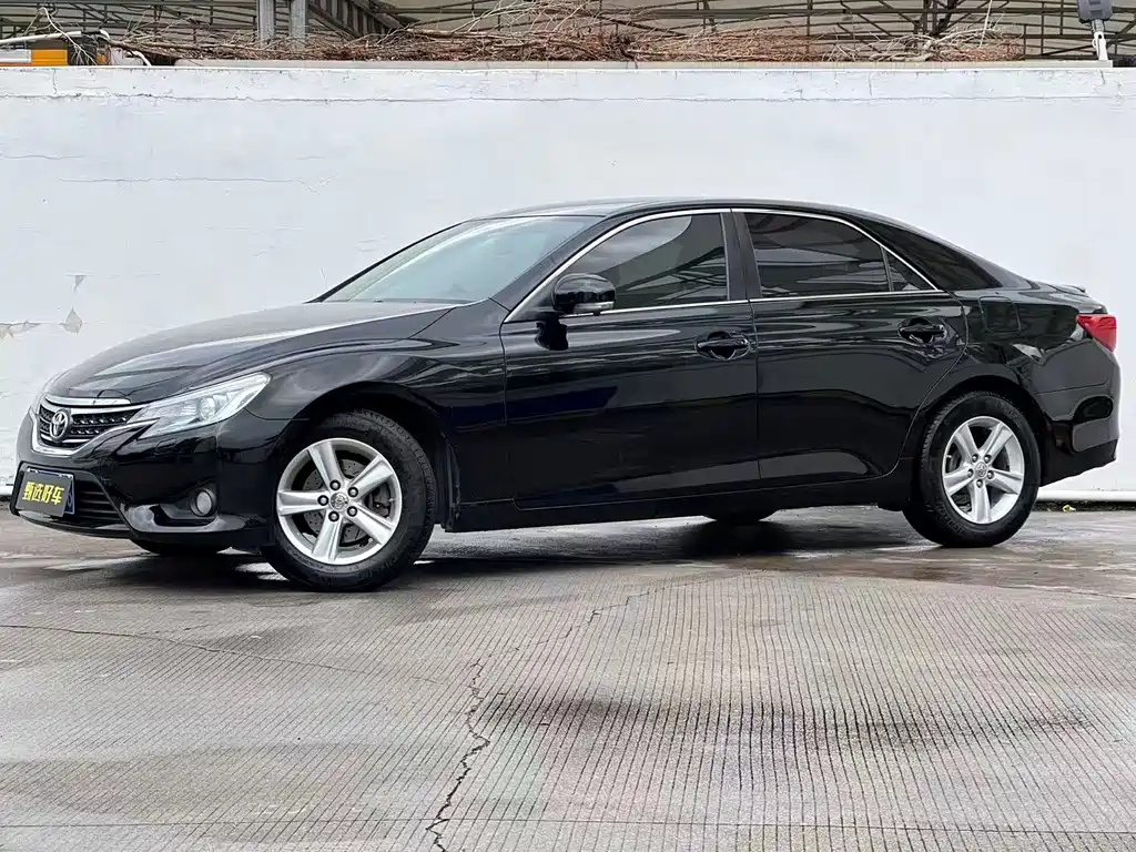 Toyota Reiz 2016