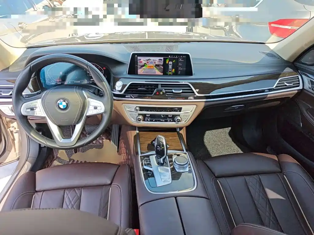 BMW 7 Series 2021 — фото 9