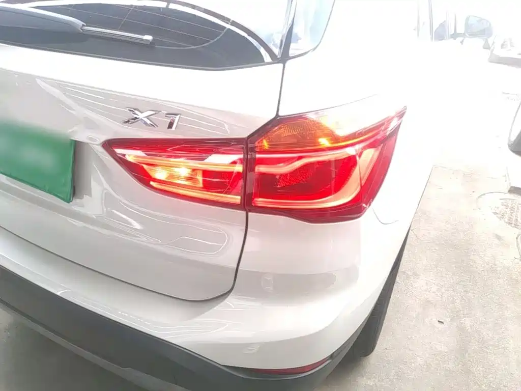 BMW X1 2018 sDrive20Li Lead