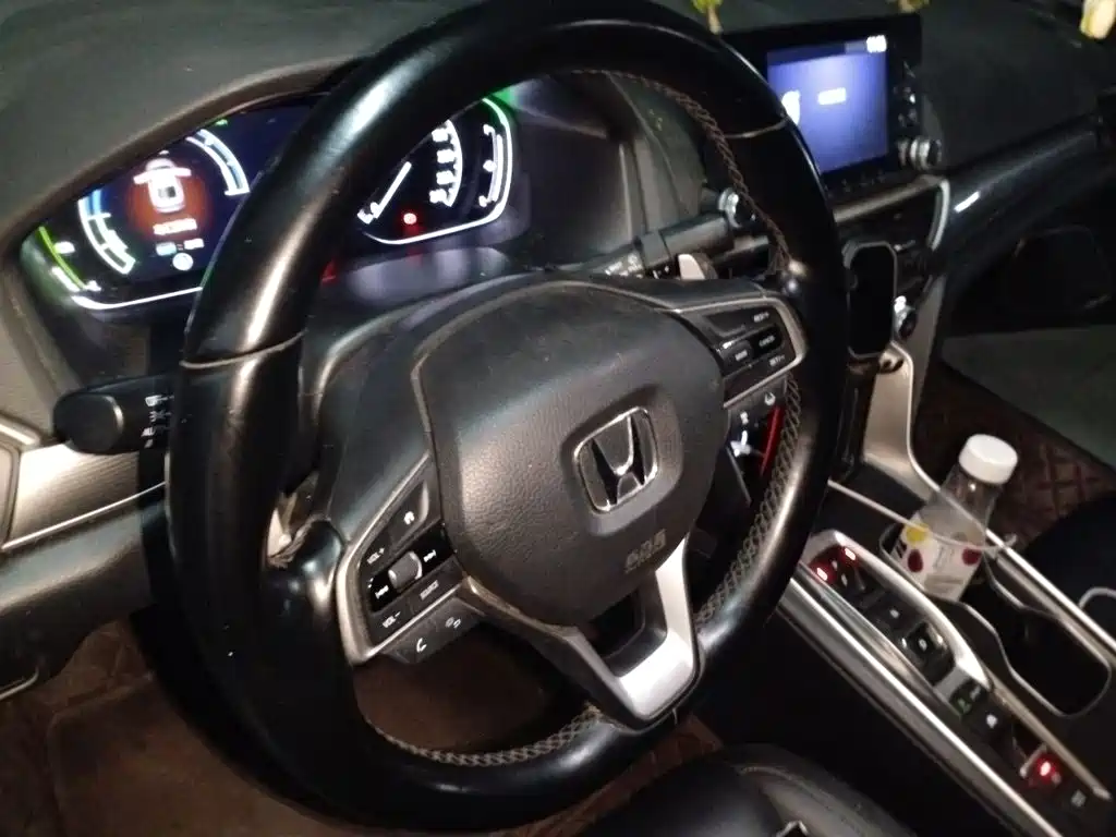 Honda Accord — миниатюра 6