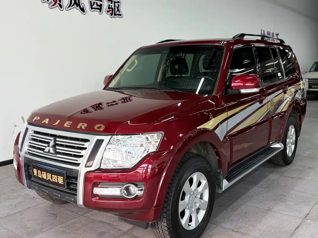 Mitsubishi Pajero (Import) — миниатюра 2
