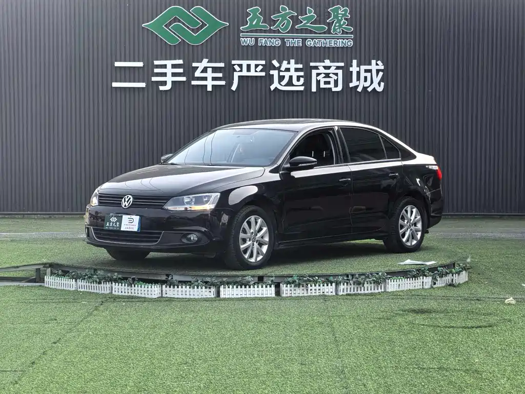 Volkswagen Sagitar 2013