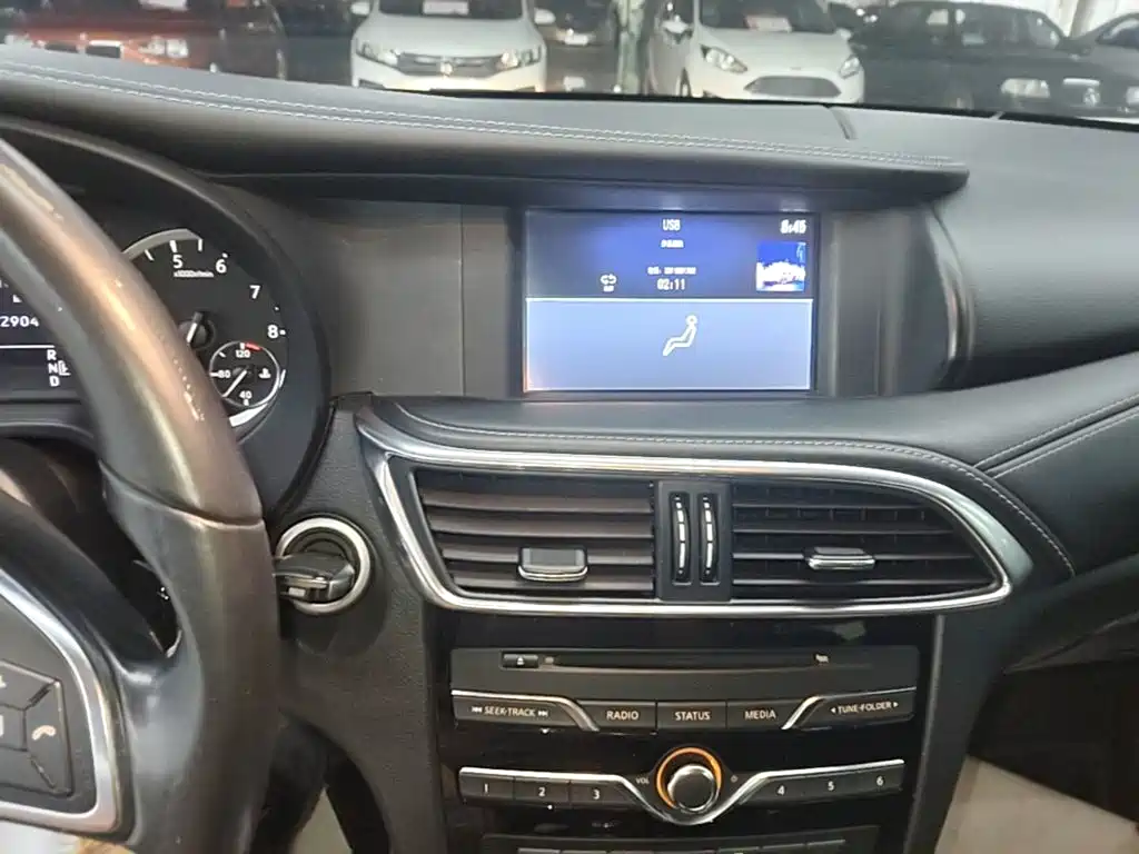 Infiniti QX30 — миниатюра 13